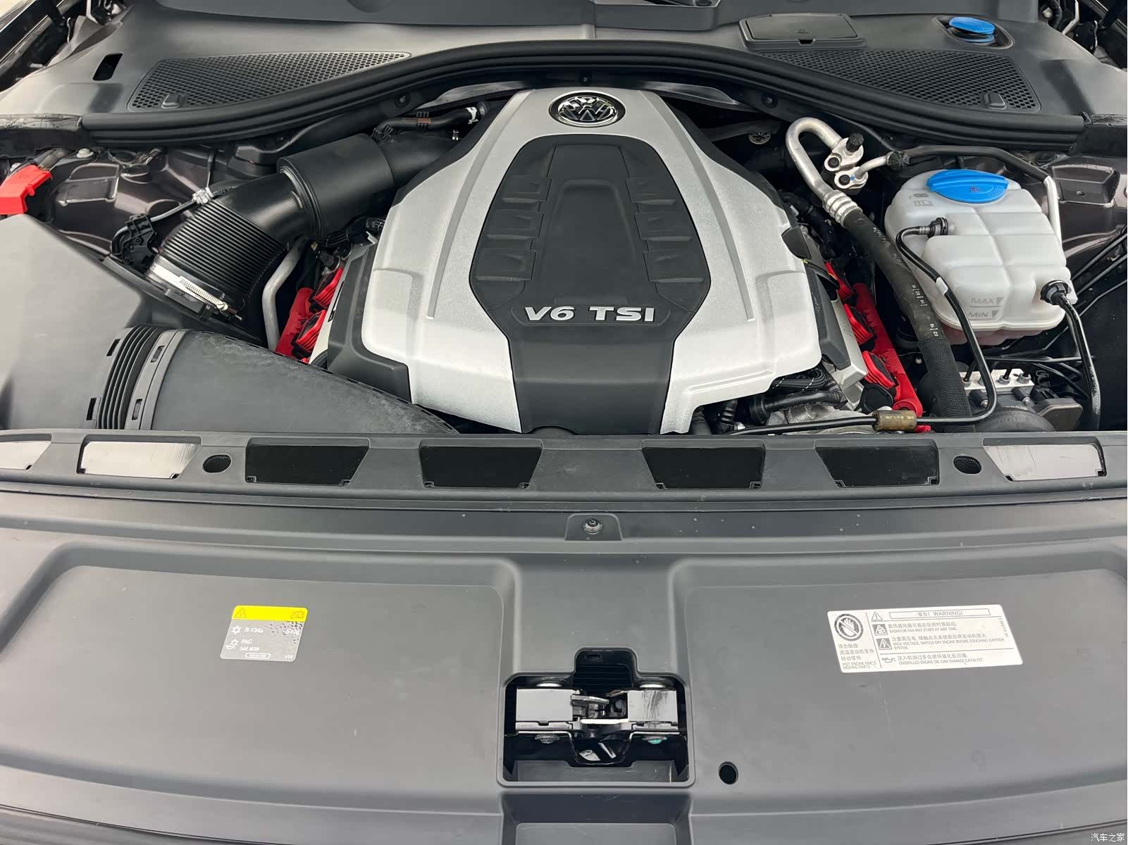 Volkswagen Phideon, 2016 13