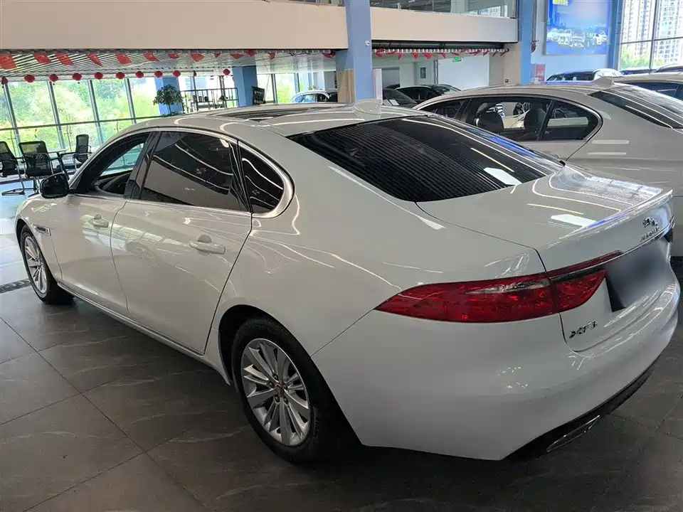 Jaguar XFL Jaguar XFL