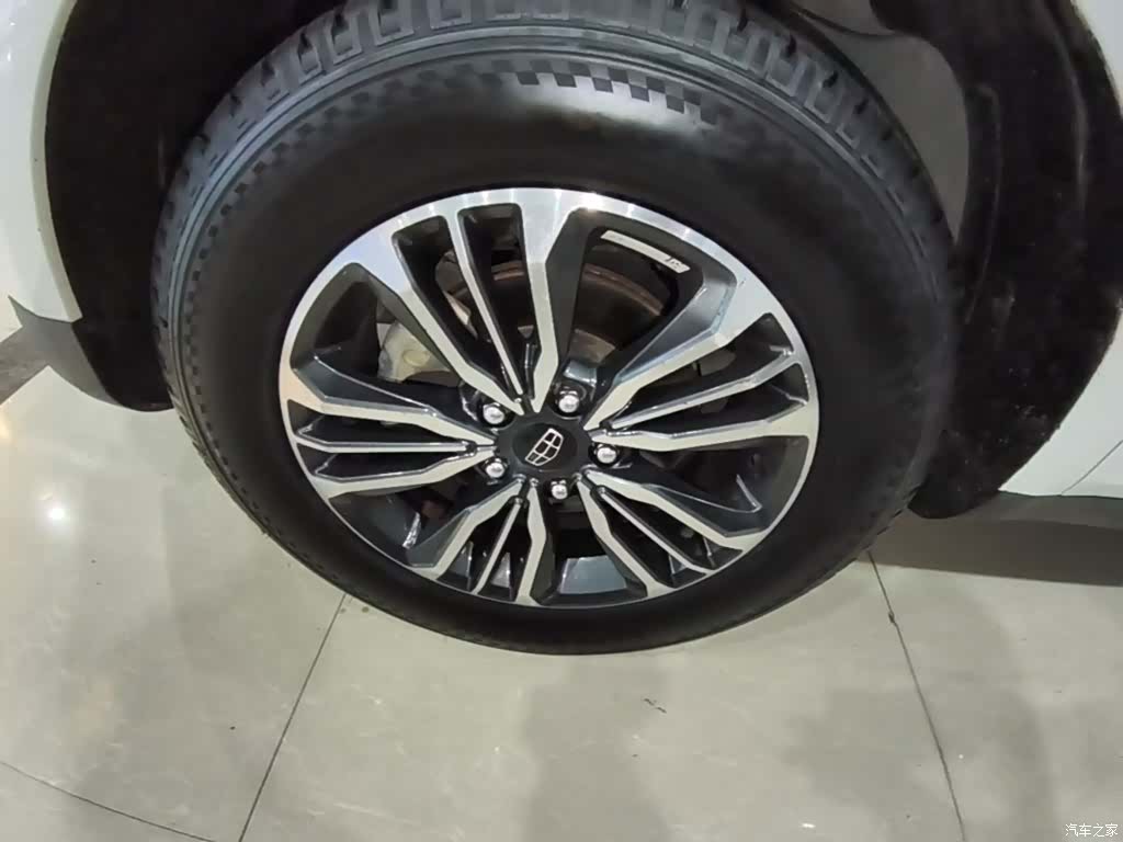Geely X6, 2018 23