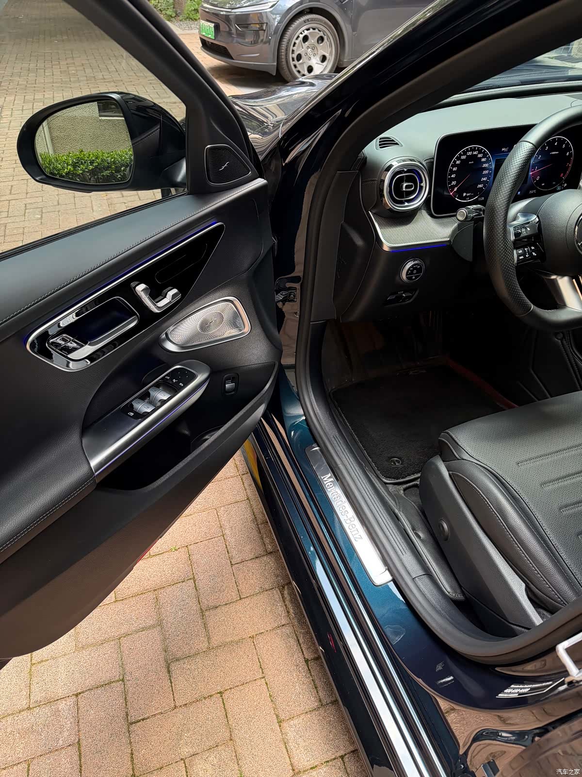 Mercedes-Benz C-Class, 2023 8