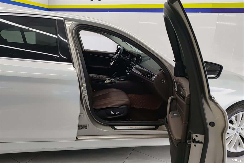 BMW 5 Series, 2020 8