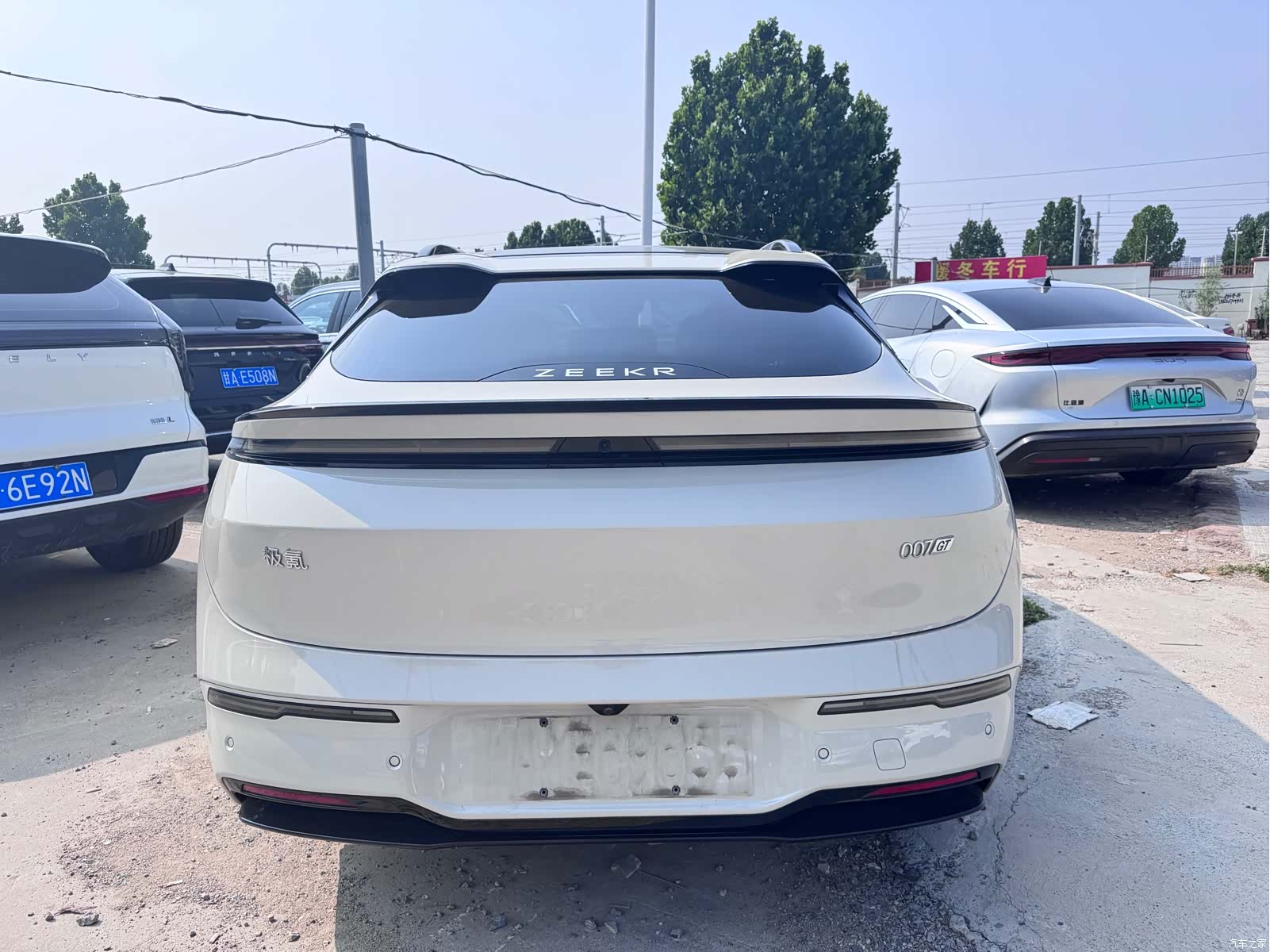 Zeekr 007, 2025 8