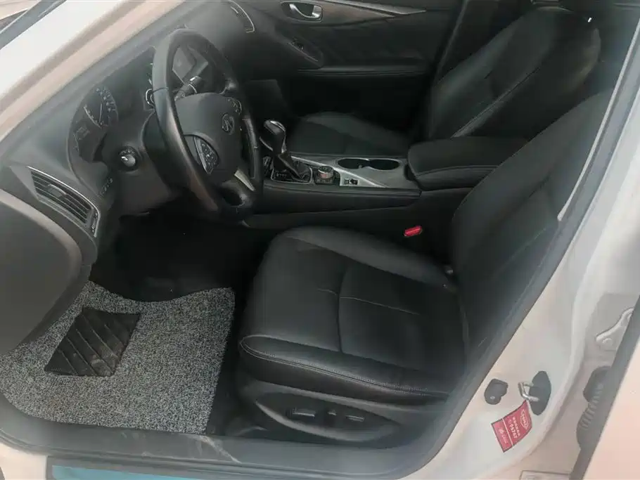 Infiniti Q50L Infiniti Q50L