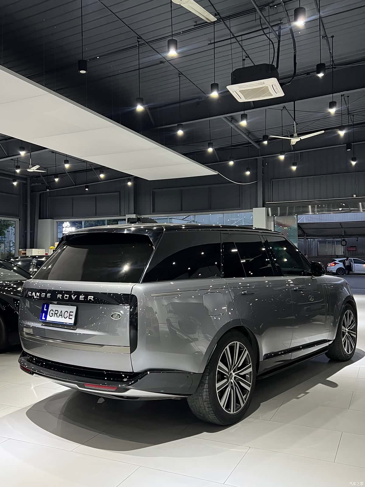 Land Rover Range Rover, 2023 4