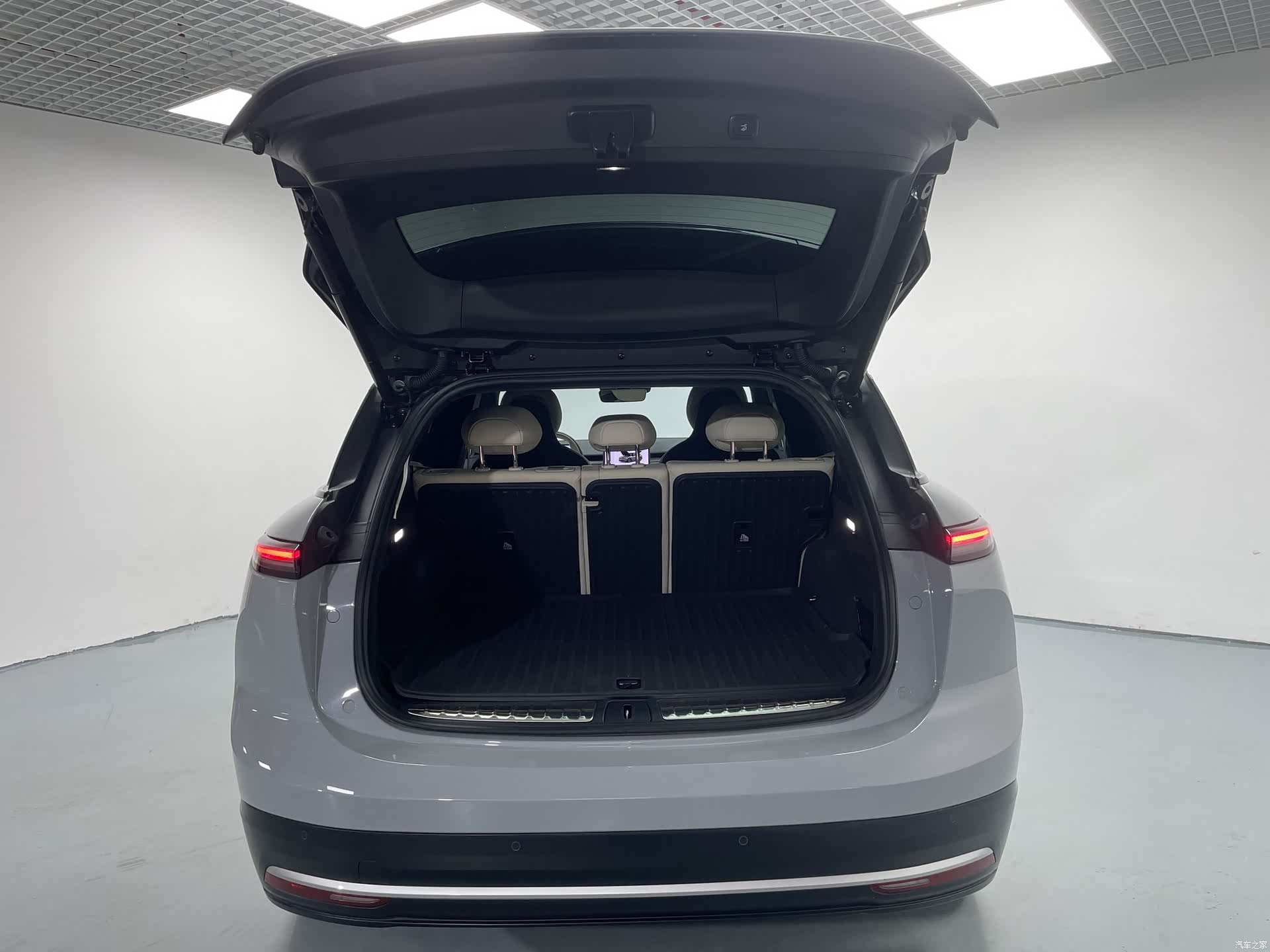 NIO ES6, 2025 13