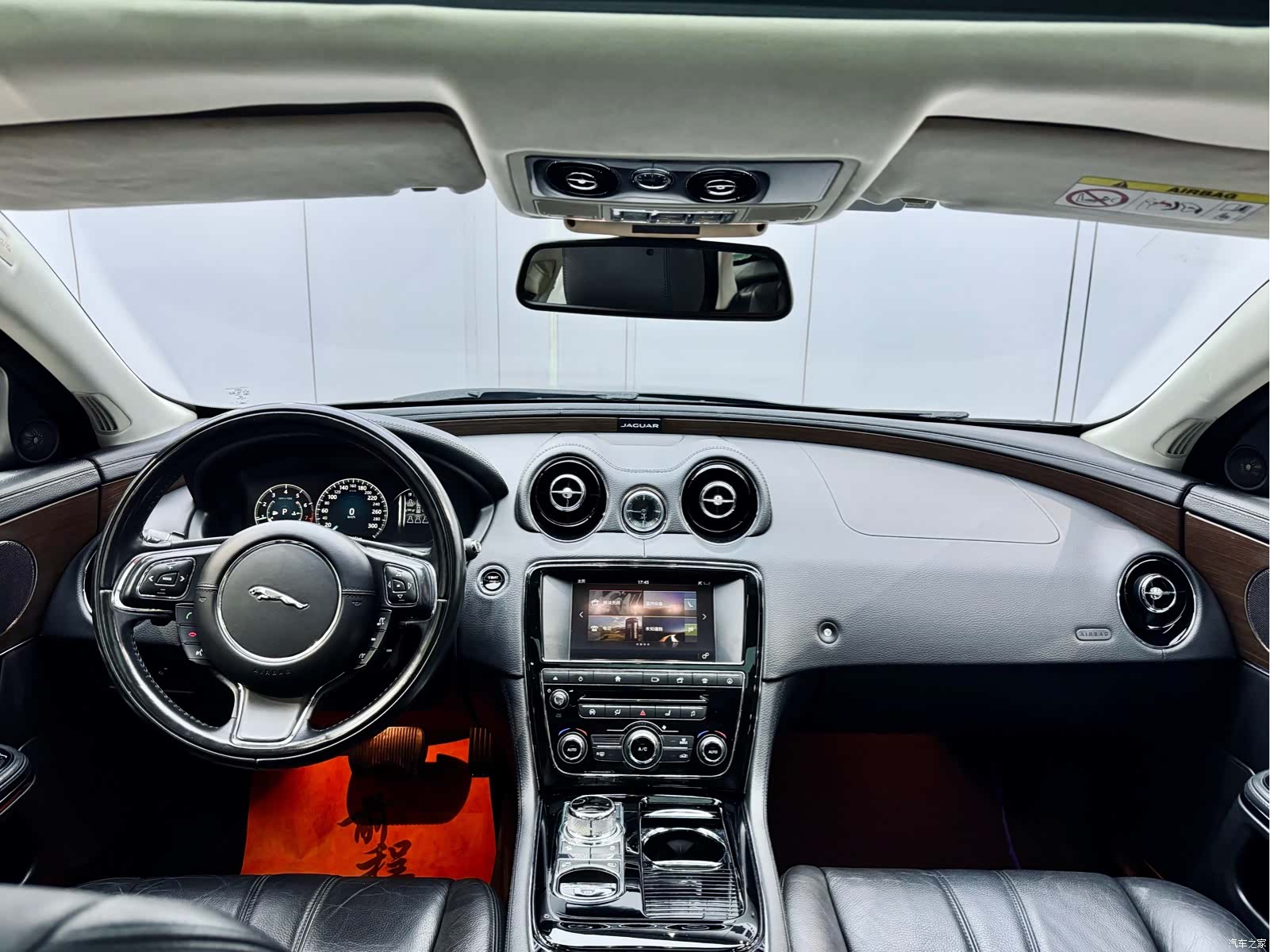 Jaguar XJ, 2016 19