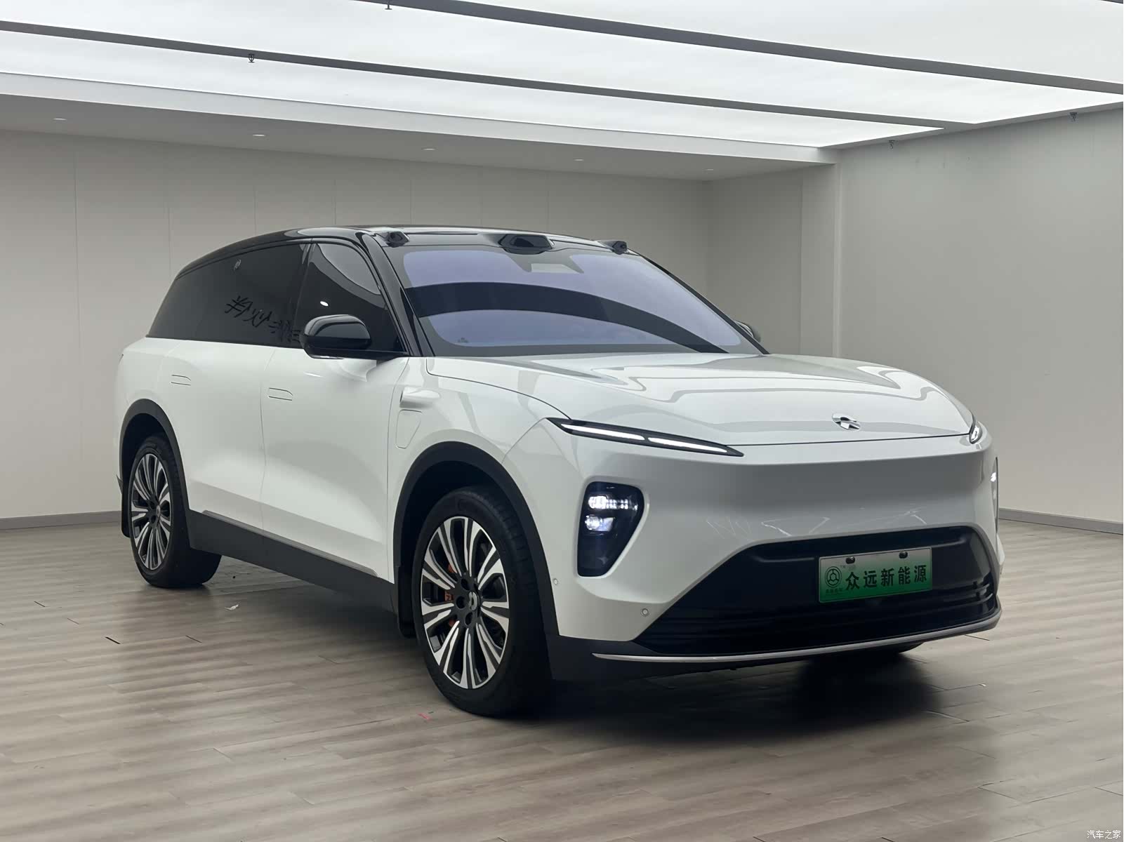 NIO ES8, 2024 3
