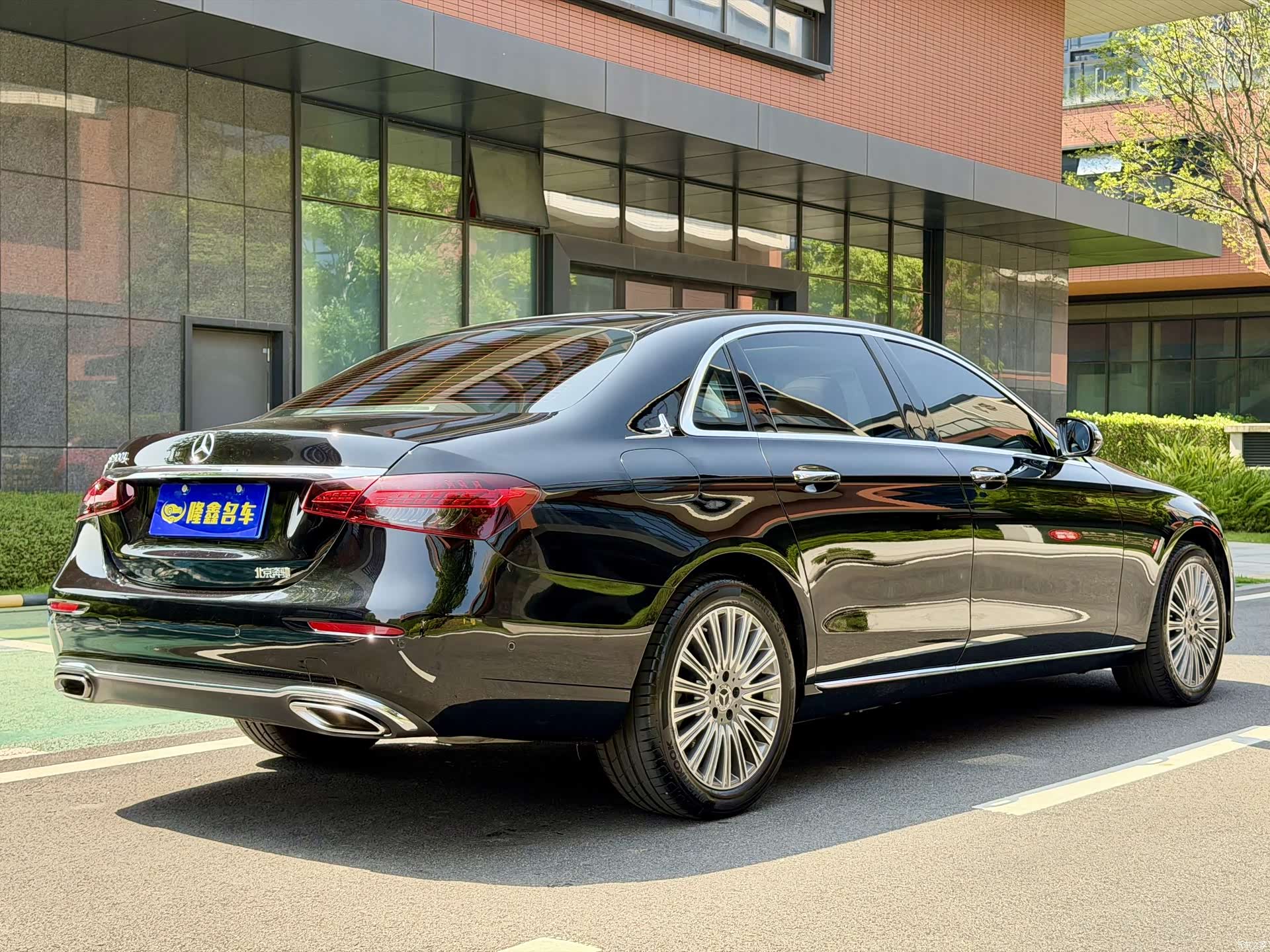 Mercedes-Benz E-Class, 2022 22