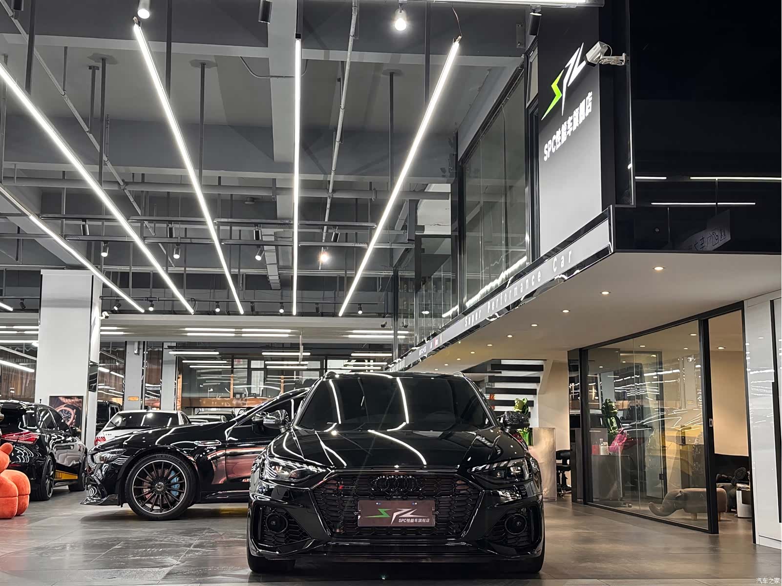 Audi RS4, 2024 2