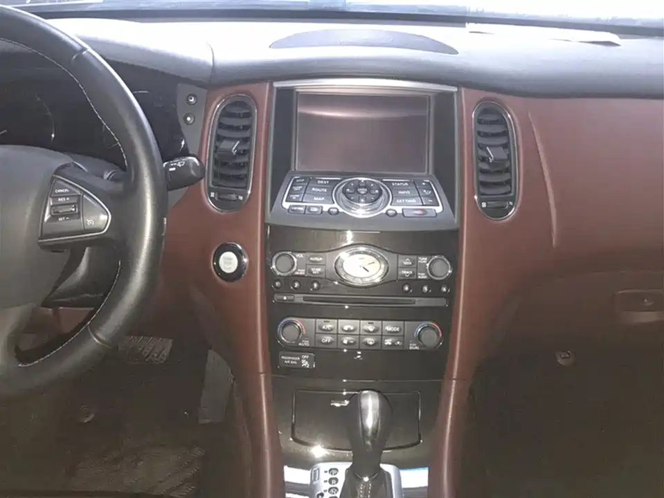 Infiniti QX50
