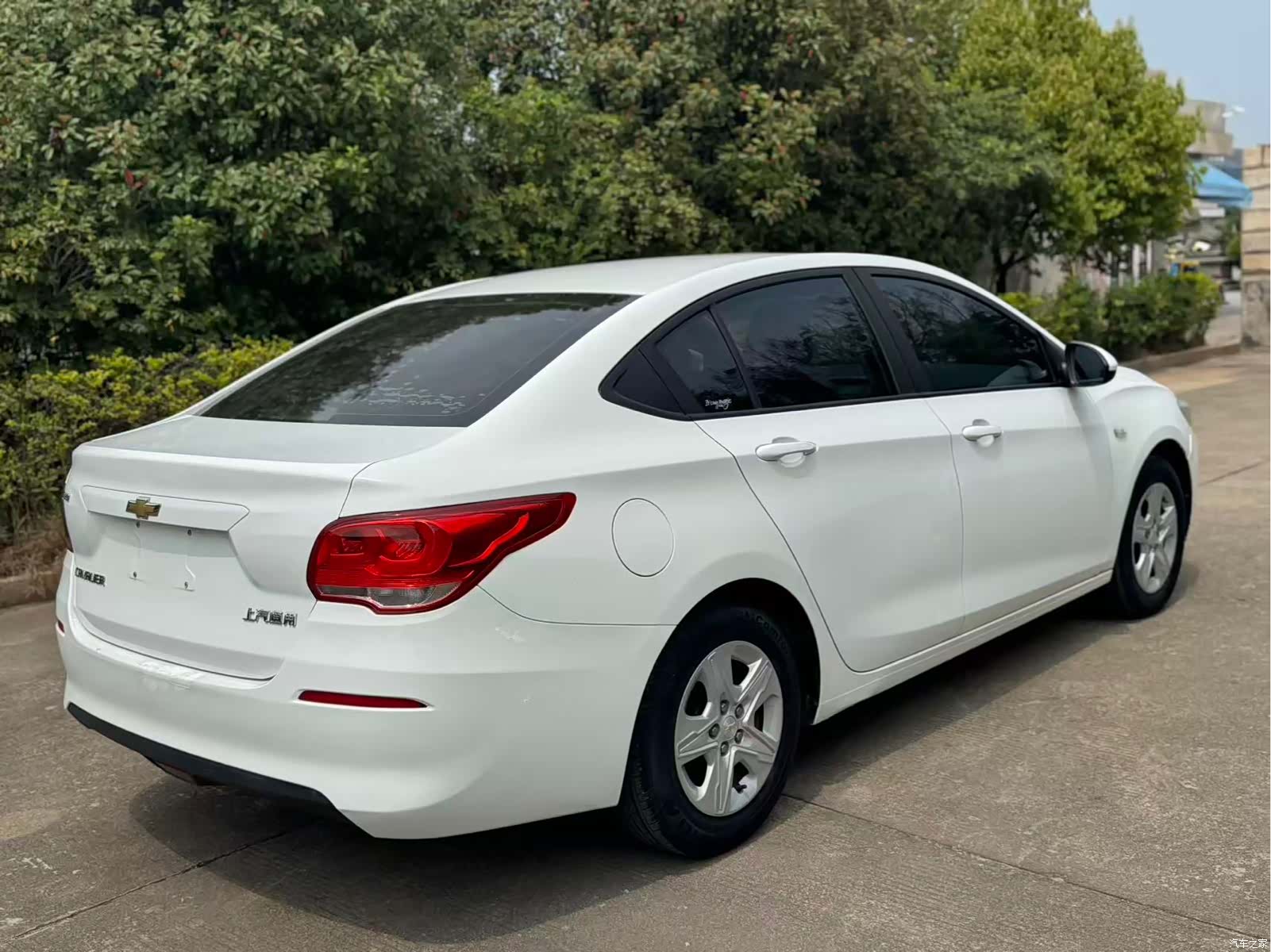 Chevrolet 320, 2019 6