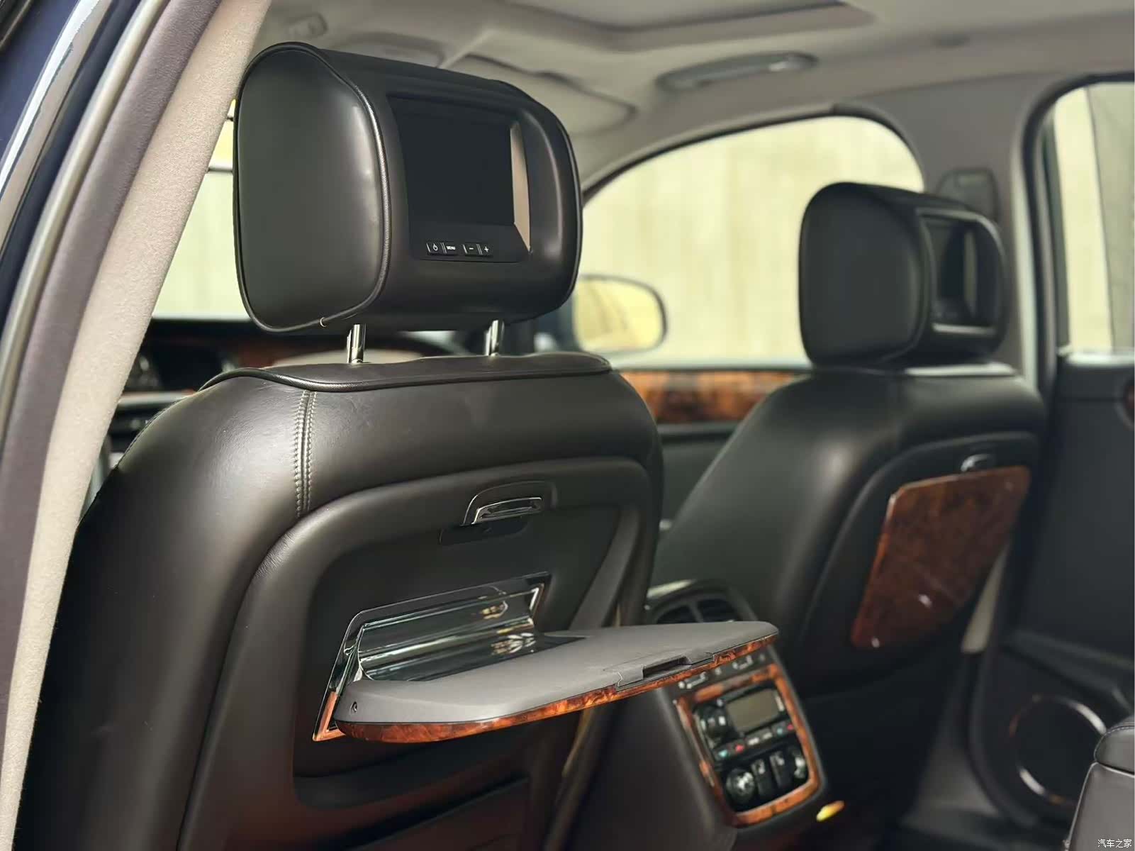 Jaguar XJ, 2008 17