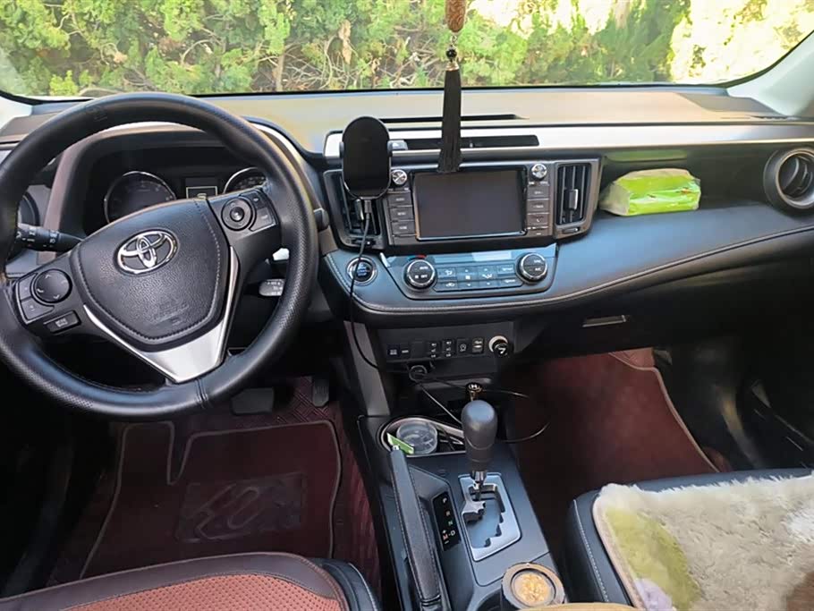 Toyota RAV4 Rongfang