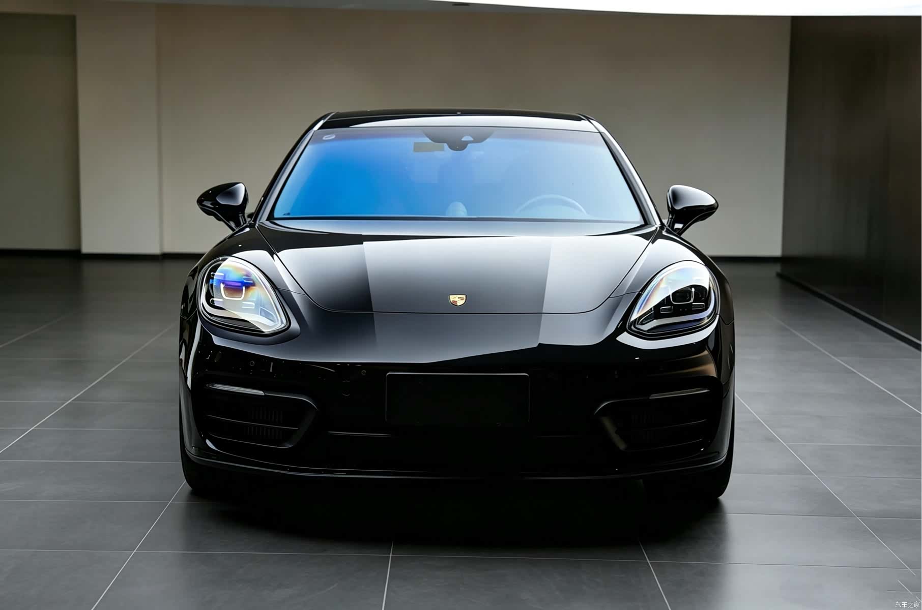 Porsche Panamera, 2023 2