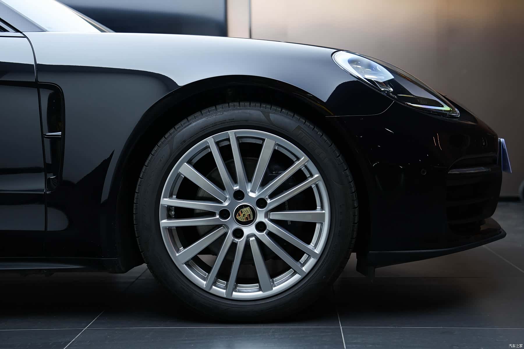 Porsche Panamera, 2023 9