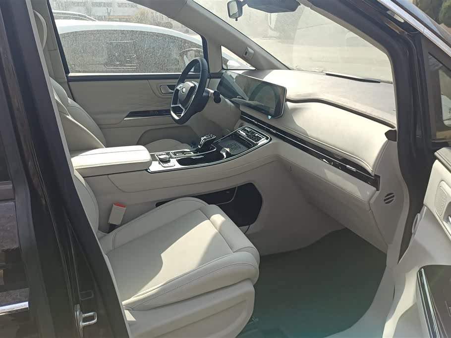 JAC Refine Ruifeng RF8