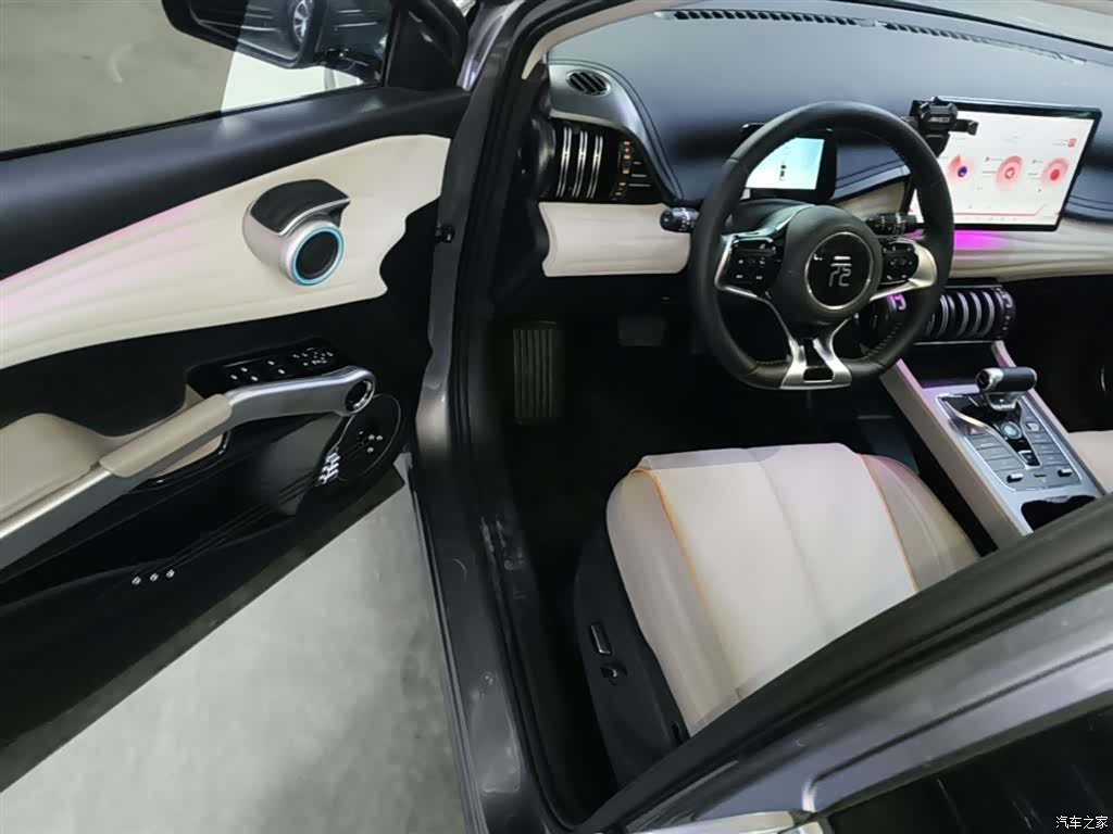 BYD Yuan, 2024 16
