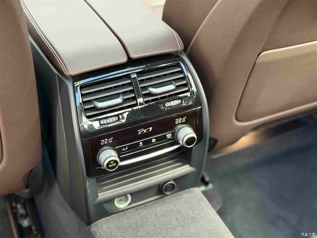 BMW 5 Series, 2018 11