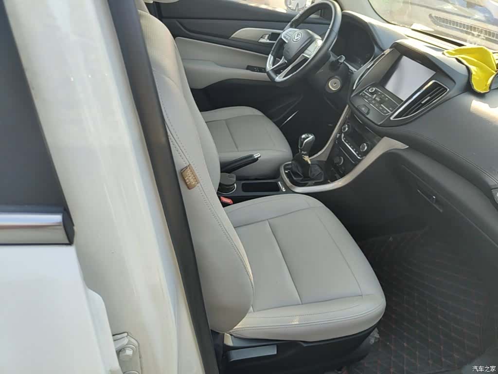 BAIC S5, 2017 25