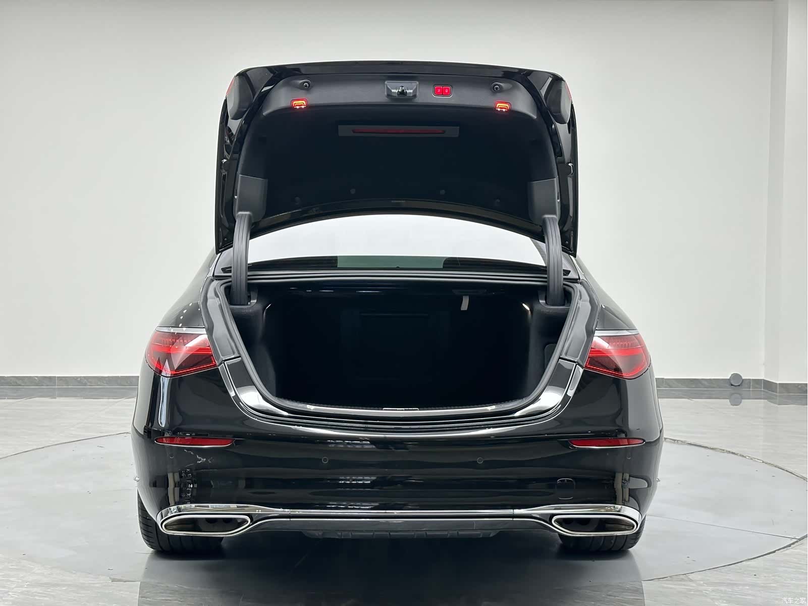 Mercedes-Benz S-Class, 2022 30