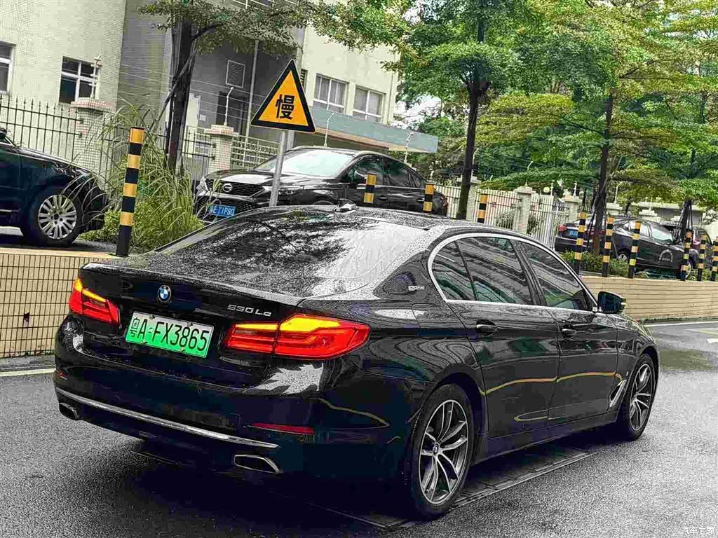 BMW 5 Series, 2018 все фото