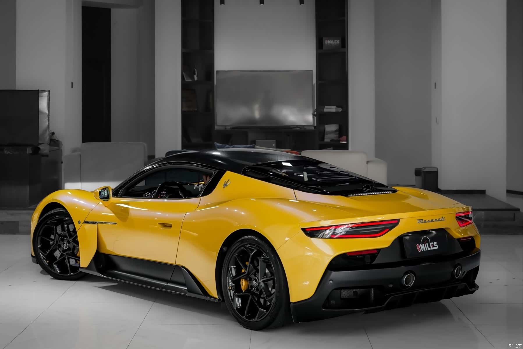 Maserati MC20, 2023 7