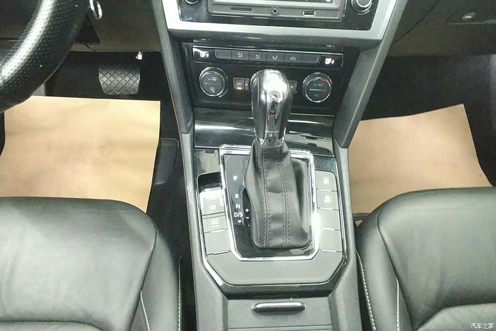 Volkswagen Lamando, 2017 16