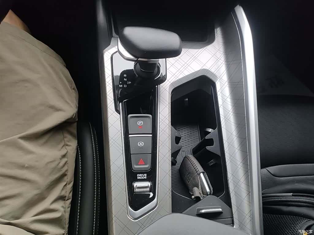 Geely Preface, 2023 14