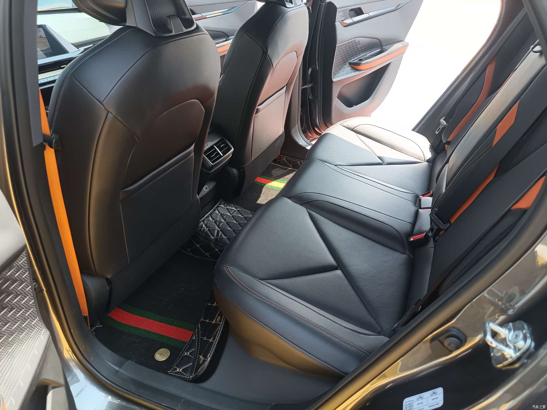Changan UNI-V, 2022 10