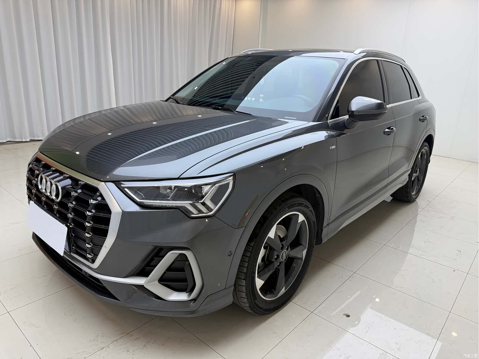 Audi Q3, 2021 1