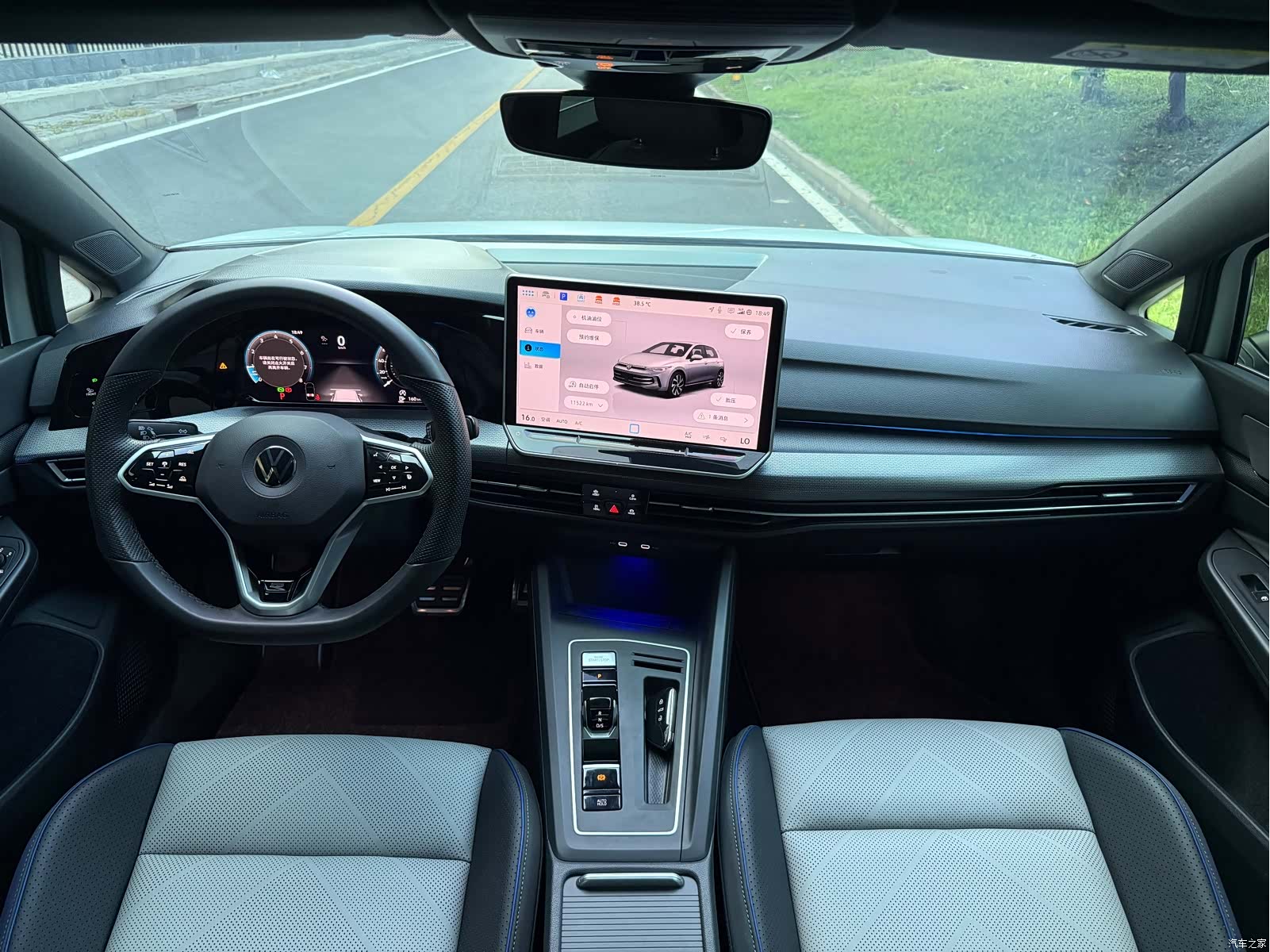 Volkswagen Golf, 2025 10