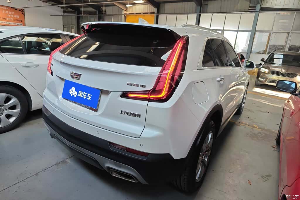 Cadillac XT4, 2019 3