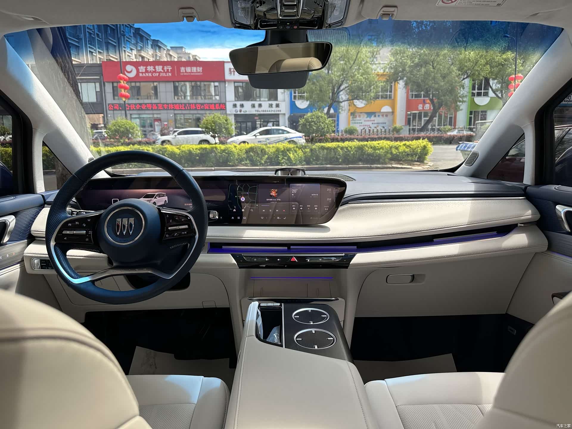 Buick GL8, 2025 8