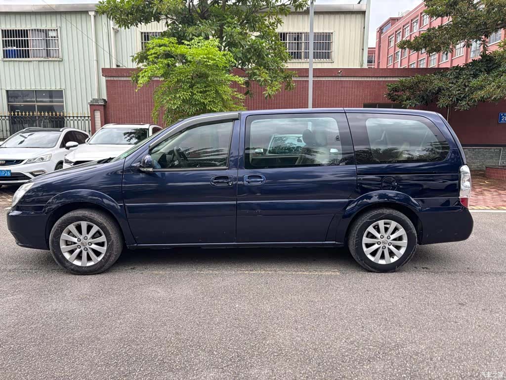 Buick GL8, 2013 все фото
