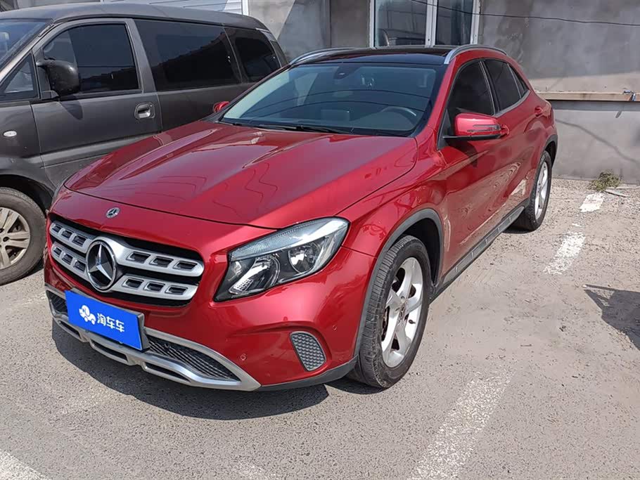 Mercedes-Benz GLA
