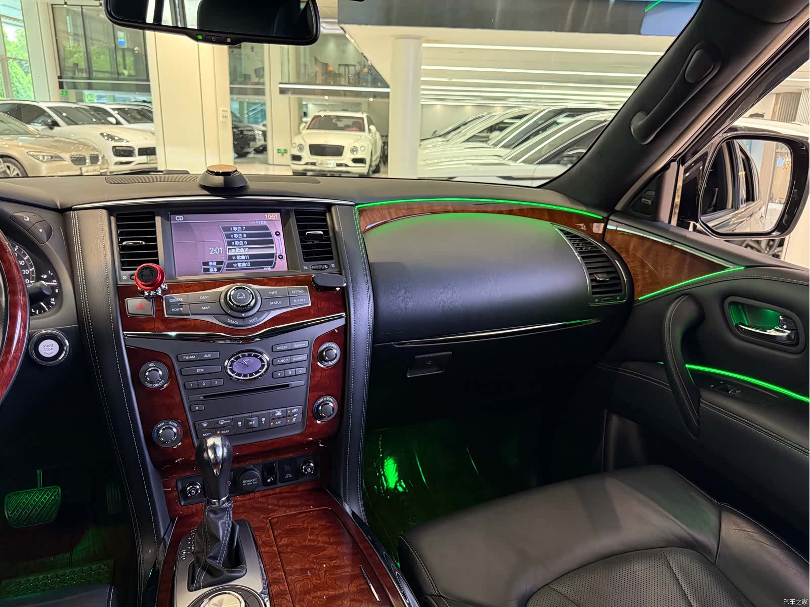 Infiniti QX80, 2017 19