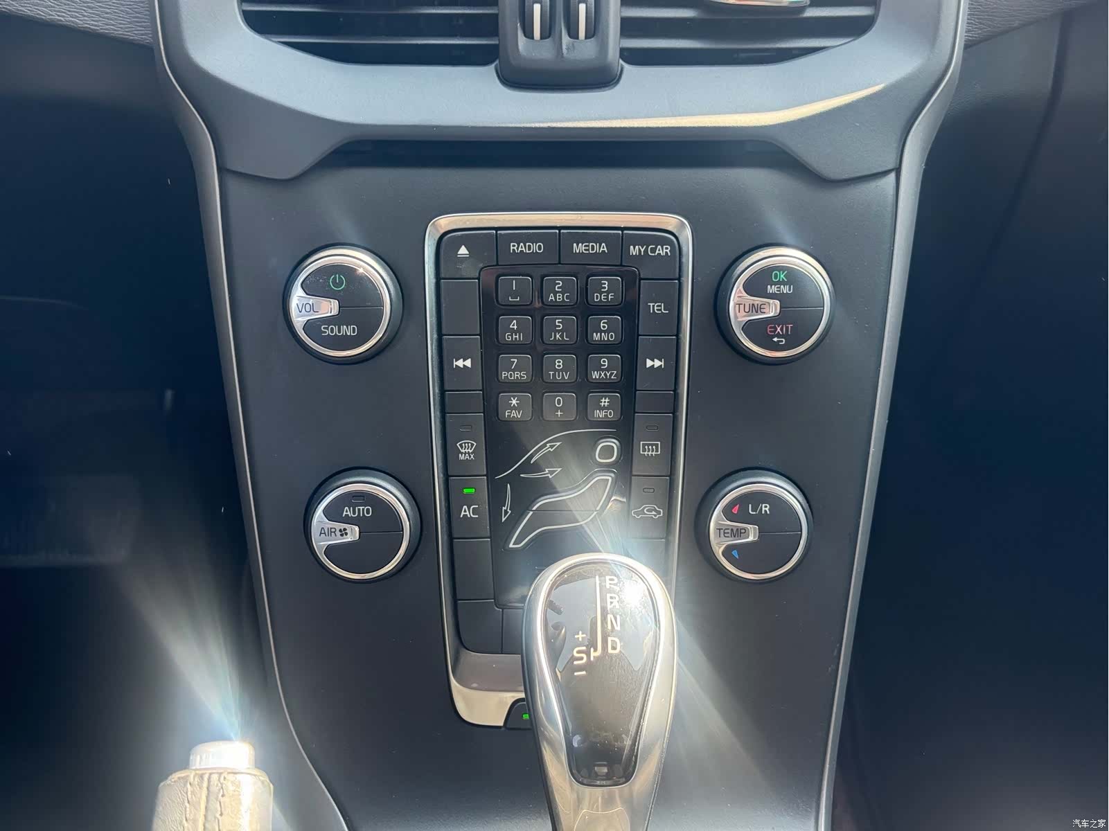 Volvo V40, 2014 11