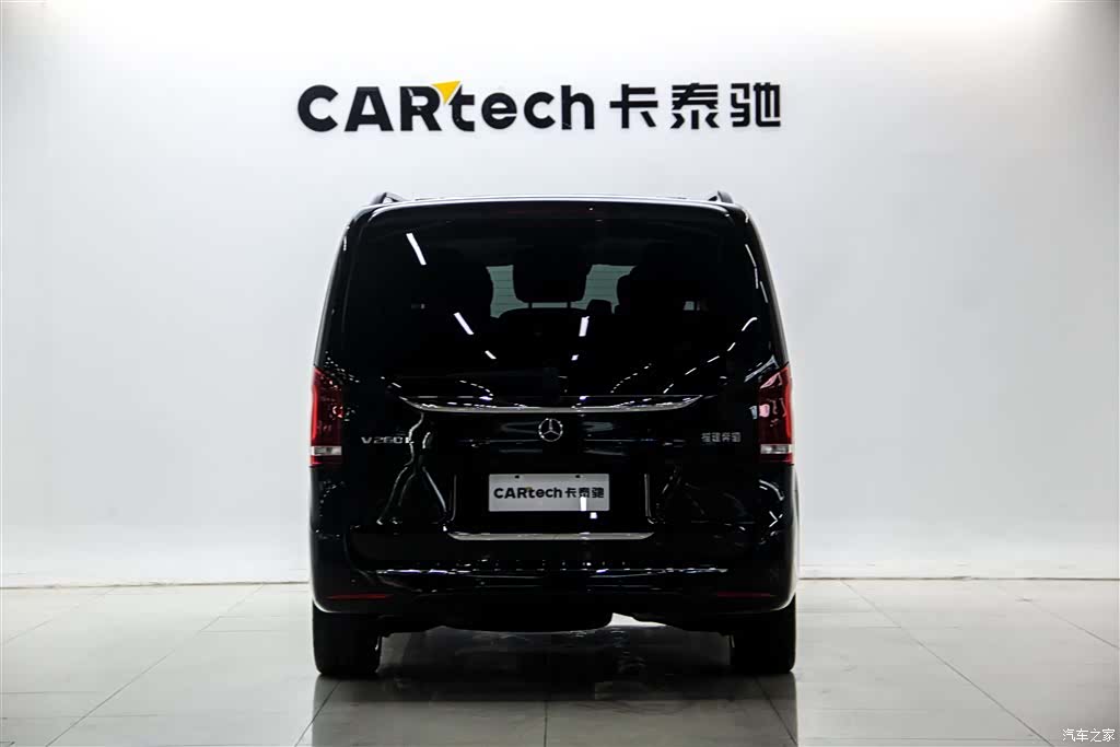 Mercedes-Benz V-Class, 2023 6