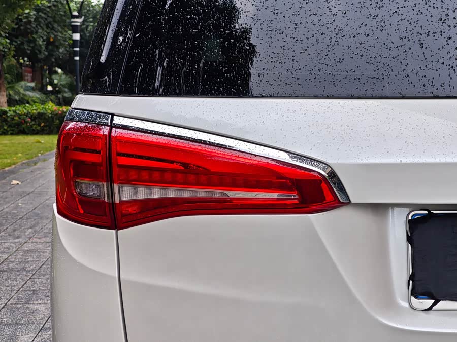 Buick GL8 2019, фото 12