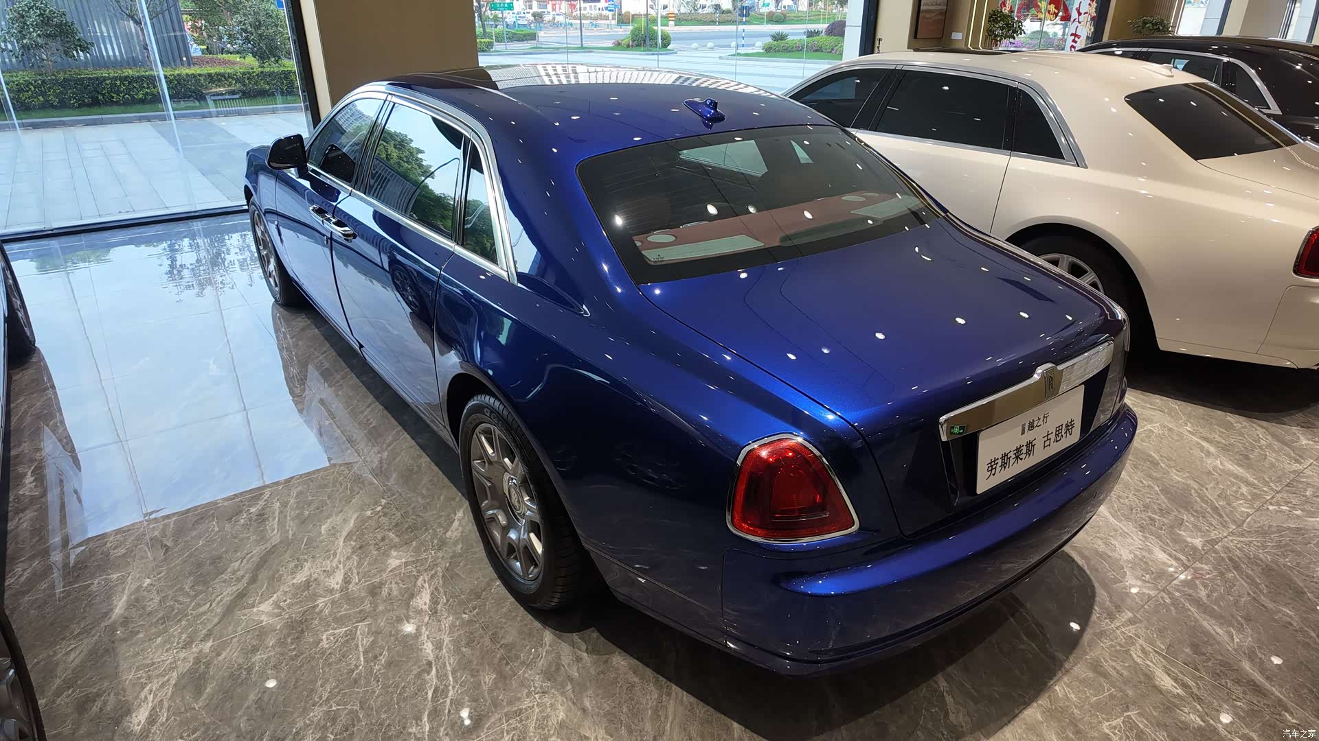Rolls-Royce Ghost, 2016 15