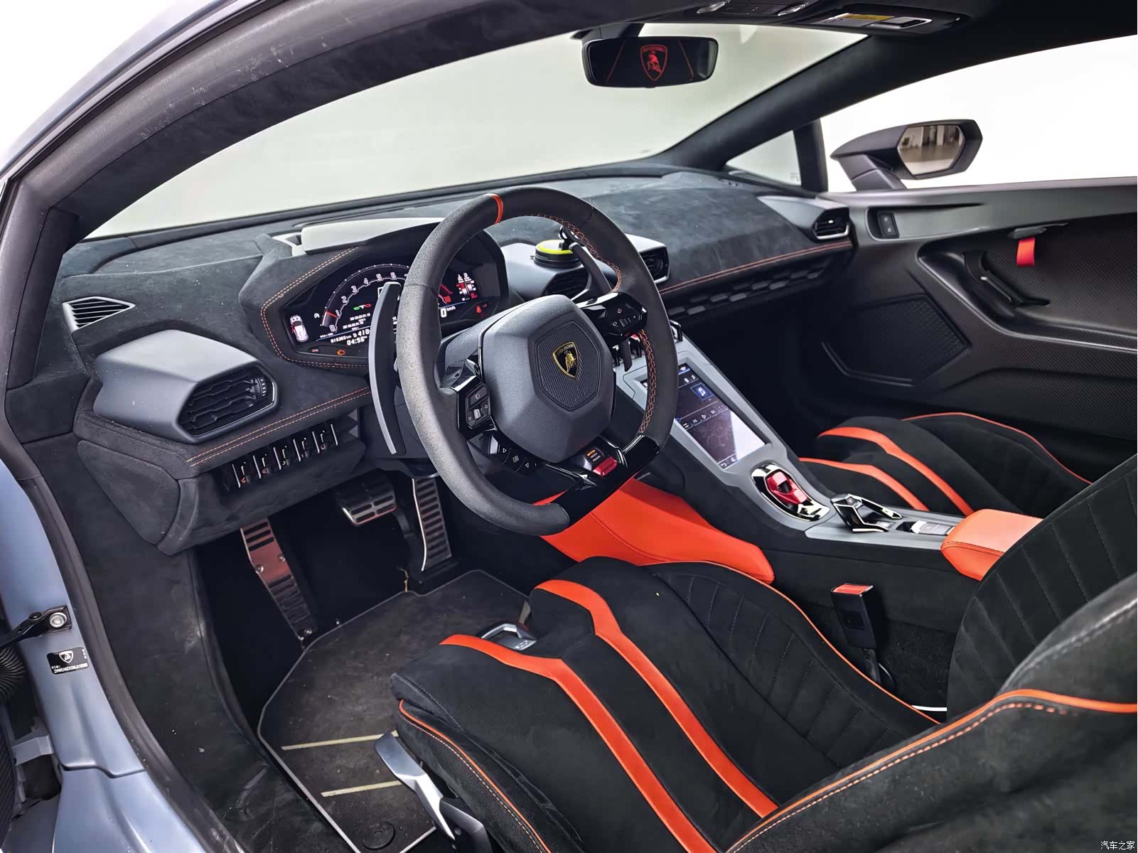 Lamborghini Huracán, 2023 9