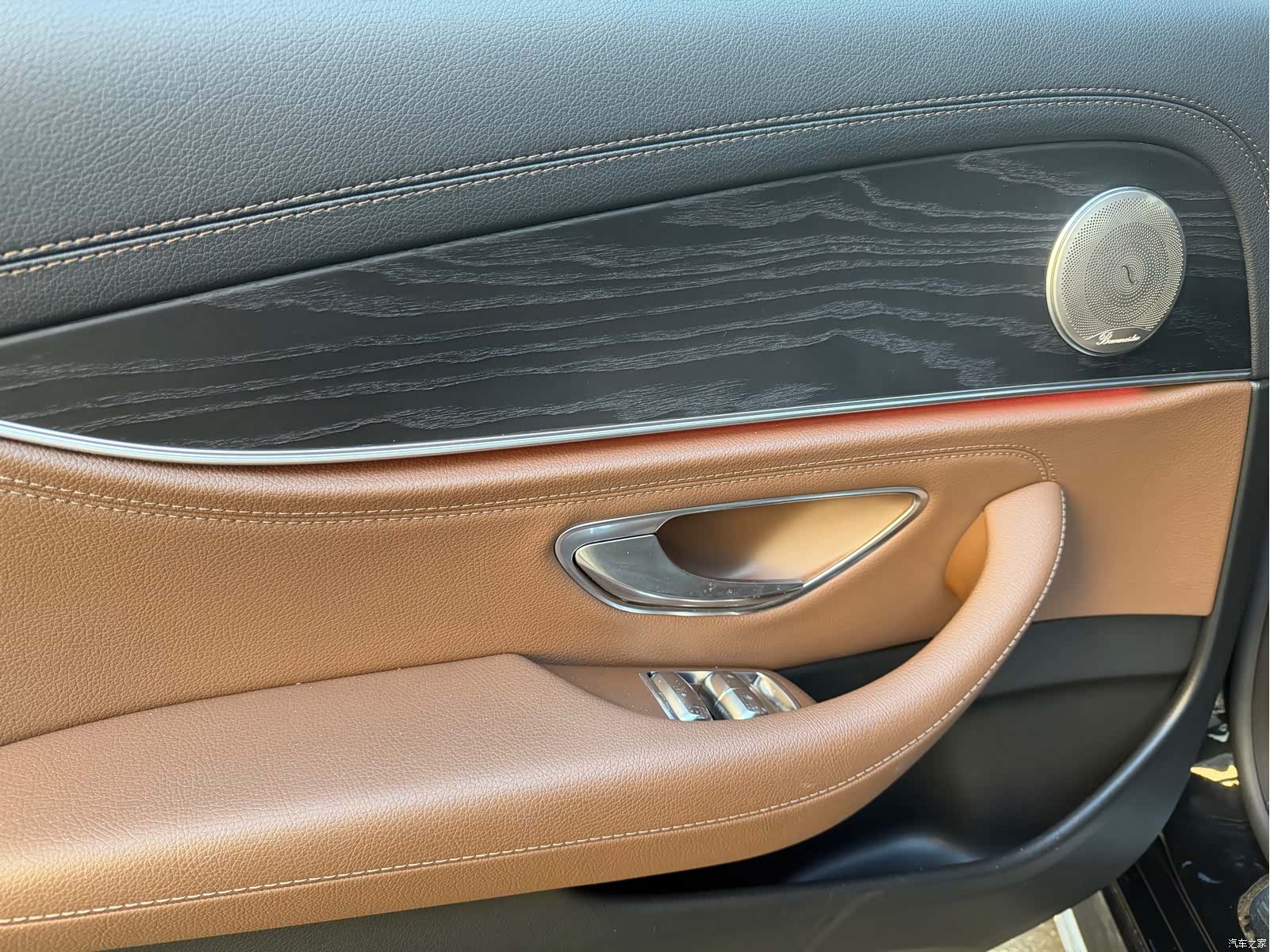 Mercedes-Benz E-Class, 2022 18