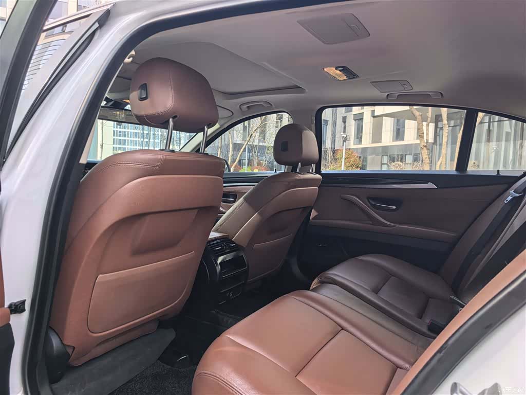 BMW 5 Series, 2016 9