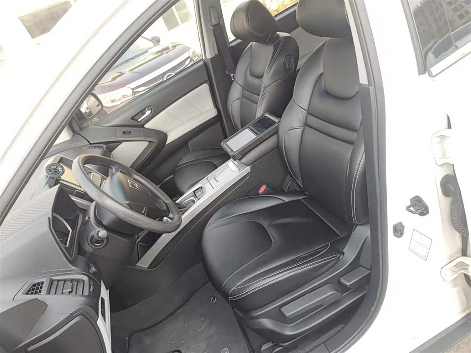 Luxgen Excellent 6 SUV