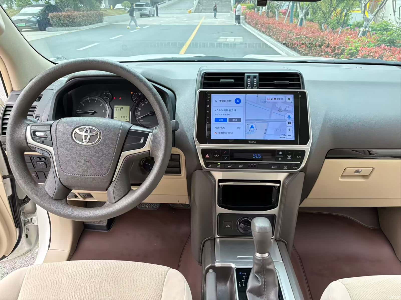 Toyota Prado, 2023 15