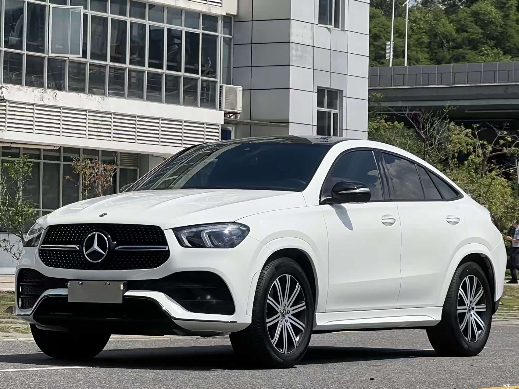 Mercedes-Benz GLE, 2020 1