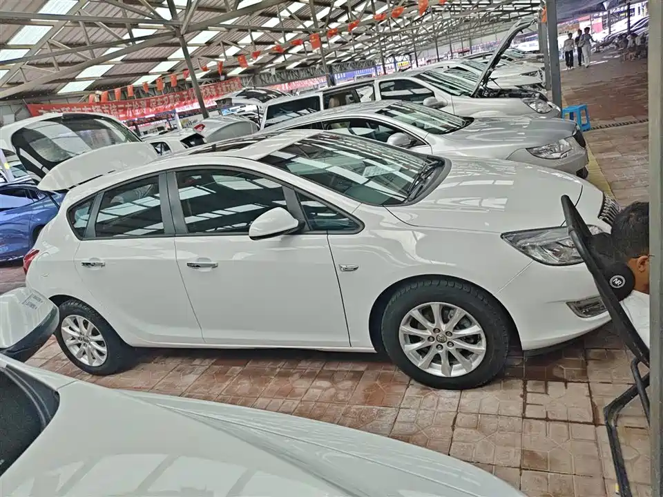 Buick Yinglang Buick Yinglang