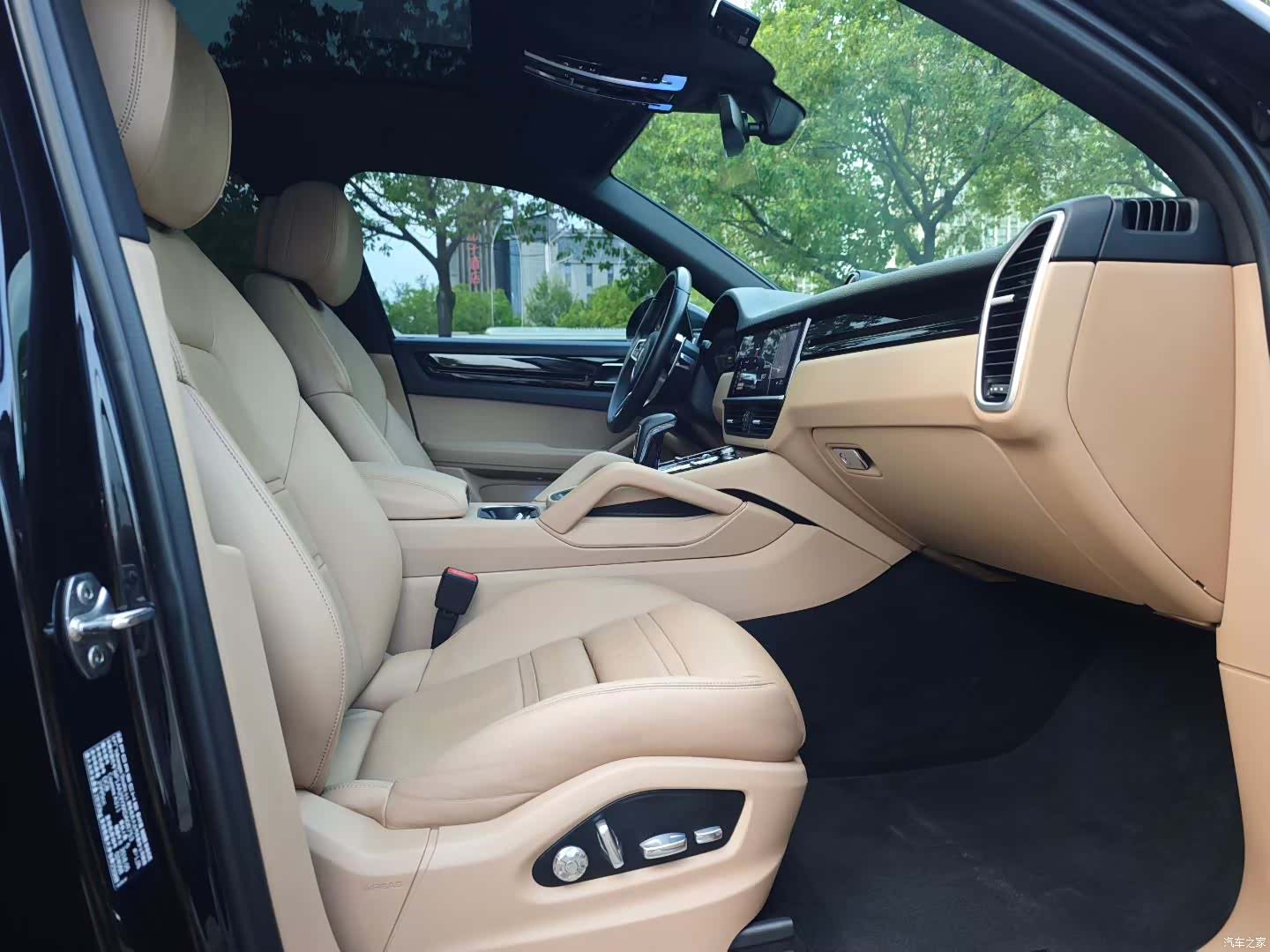 Porsche Cayenne, 2018 9