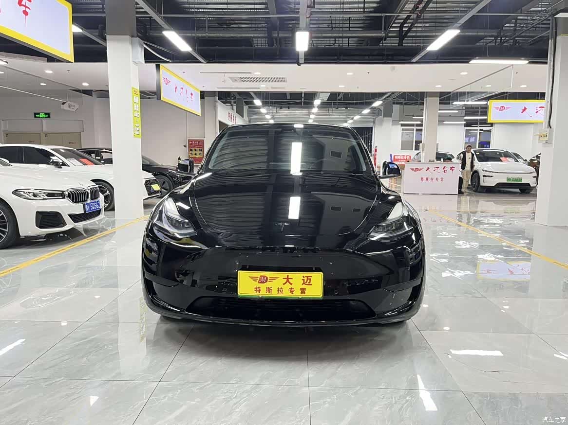 Tesla Model Y, 2022 2