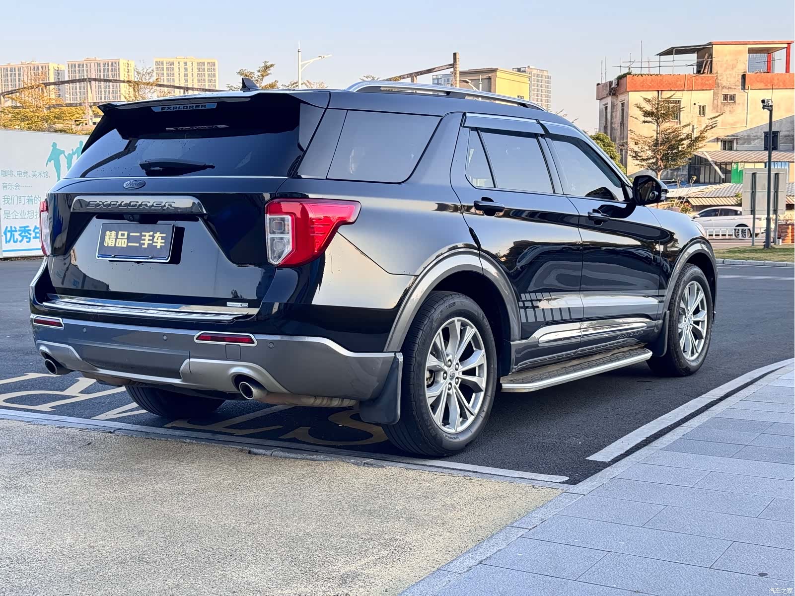 Ford Explorer, 2022 все фото